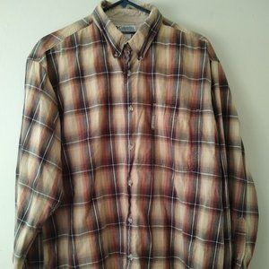 Columbia size XL Men's shirt in very nice condition.